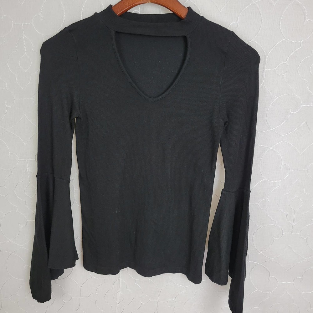 Suzette Womens Blouse Size S Black Cut Out Neck Flare Long Sleeve Pullover